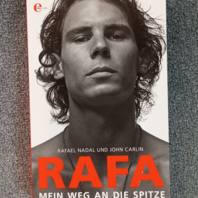 Rafa Biografie als Buch-400