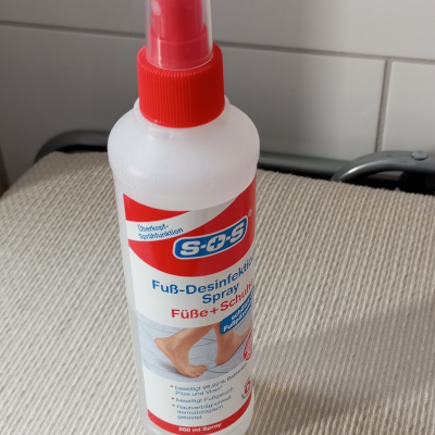 Spray zur Vorbeugung Jucken zwischen den Zehen
