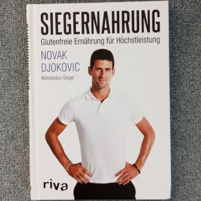 Tennis Buch Siegernahrung Djokovic-400