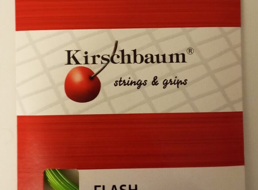 Kirschbaum Flash Tennissaite mit Verpackung