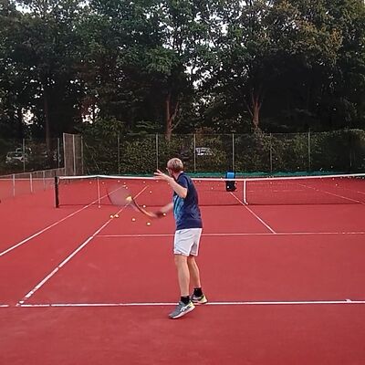 Dropshot Nahaufnahme im Treffpunkt