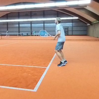 Kirschbaum Flash Shark Evolution im Praxis Test in der Halle