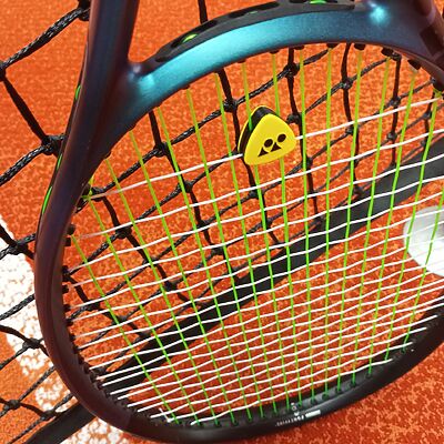 Wilson Ultra 100 V4 mit Kirschbaum Besaitung in hybrid